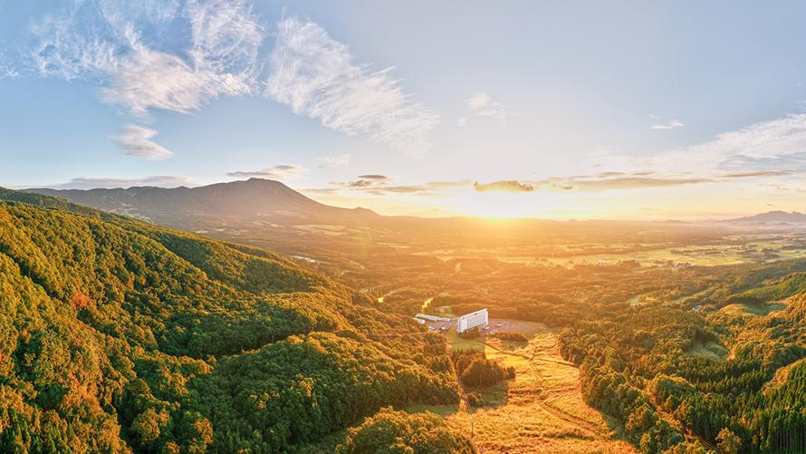 岩手山を望む、早秋の絶景旅へ。